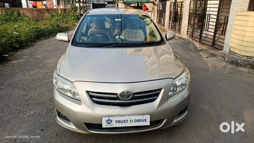 Toyota Corolla Altis 2010-2013 G, 2011, Petrol