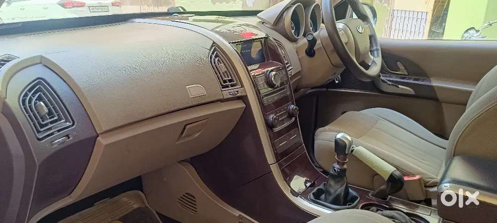 Mahindra Xuv500 W6 2014 Diesel  1.59l Km  3rd Owner