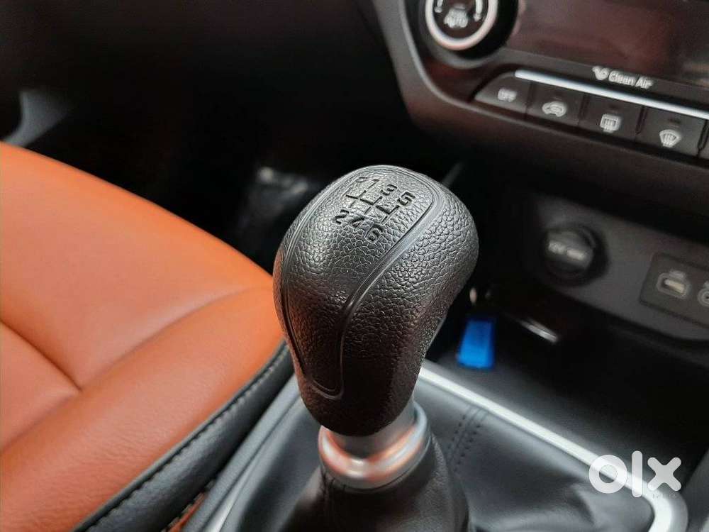 Hyundai Creta Sx Plus 1.6 Dual Tone Vtvt, 2017, Petrol