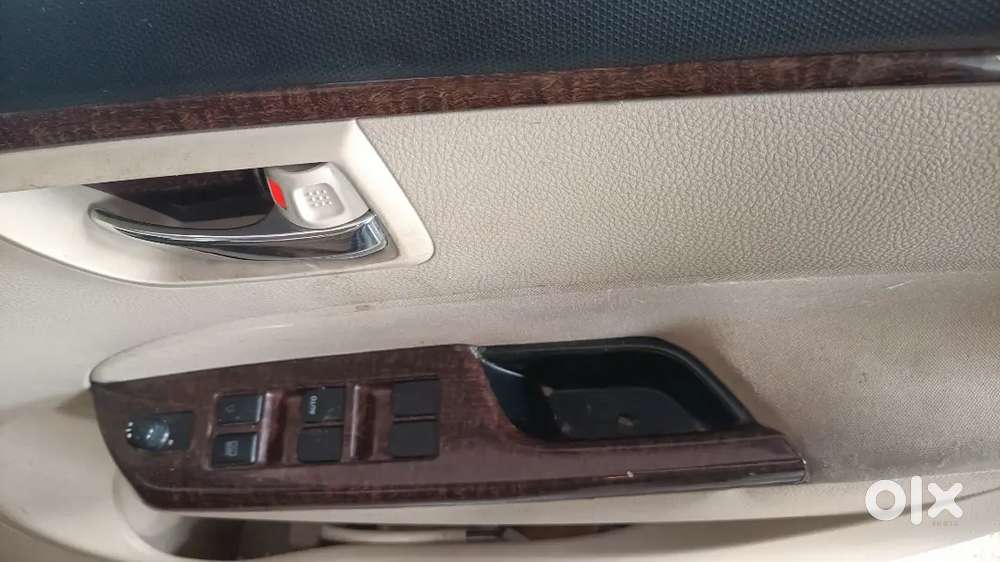 Maruti Suzuki Swift Dzire 2014 Petrol 66000 Km Driven