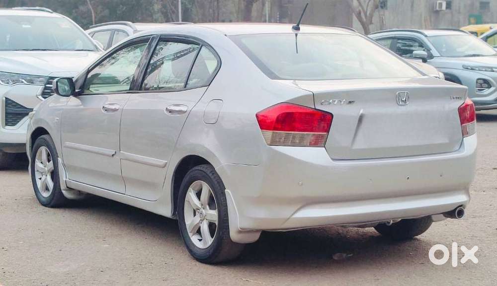 Honda City 2011-2013 V At Exclusive, 2011, Petrol