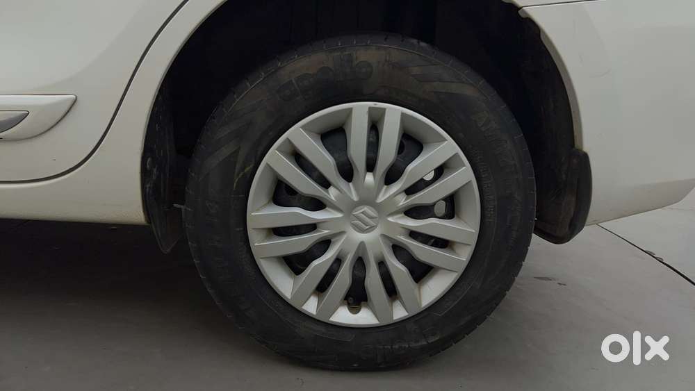 Maruti Suzuki Dzire 1.2 Vxi Amt, 2018, Petrol