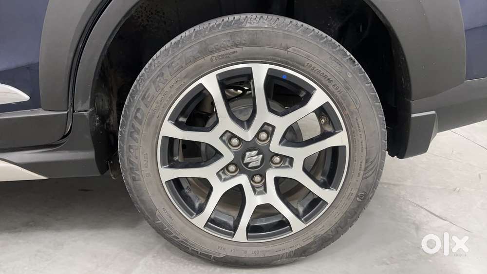 Maruti Suzuki Xl6 1.5 Alpha Plus Mt, 2022, Petrol