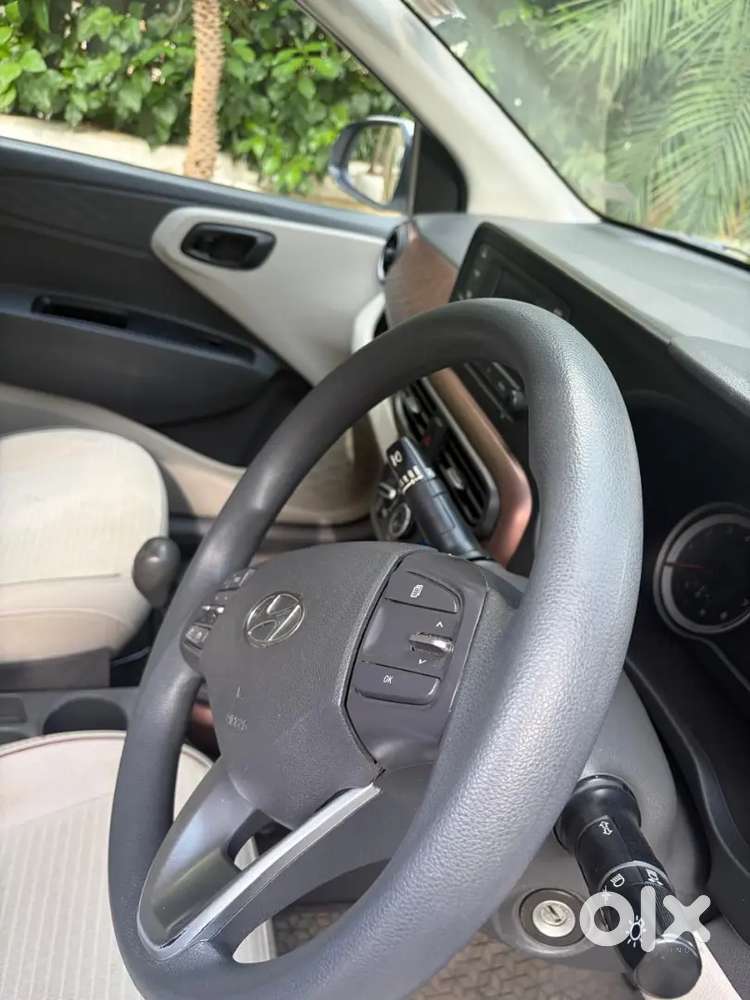 Hyundai Aura 1.2 Petrol 2023