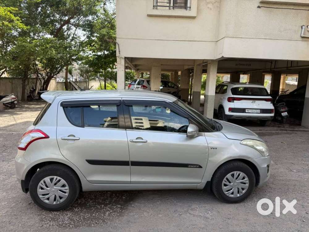 Maruti Suzuki Swift Vxi 1.2 Abs Bs-iv, 2015, Petrol