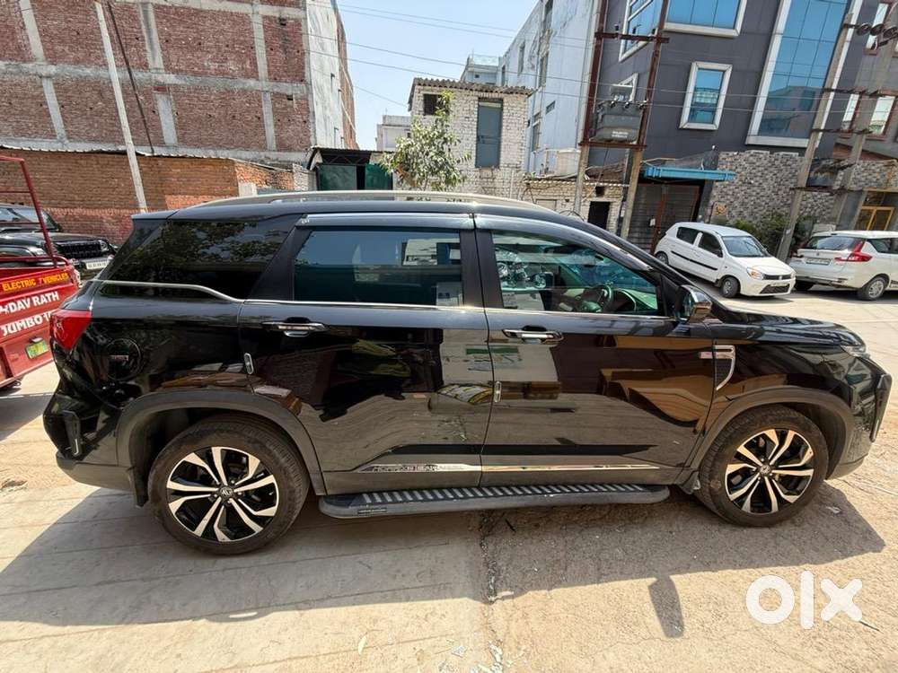 Mg Hector Plus Savvy Pro