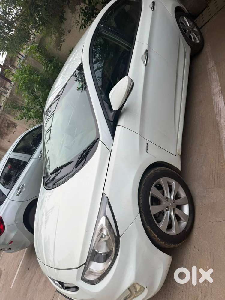 Hyundai Verna 2013 Diesel Top Automatic Well Maintained