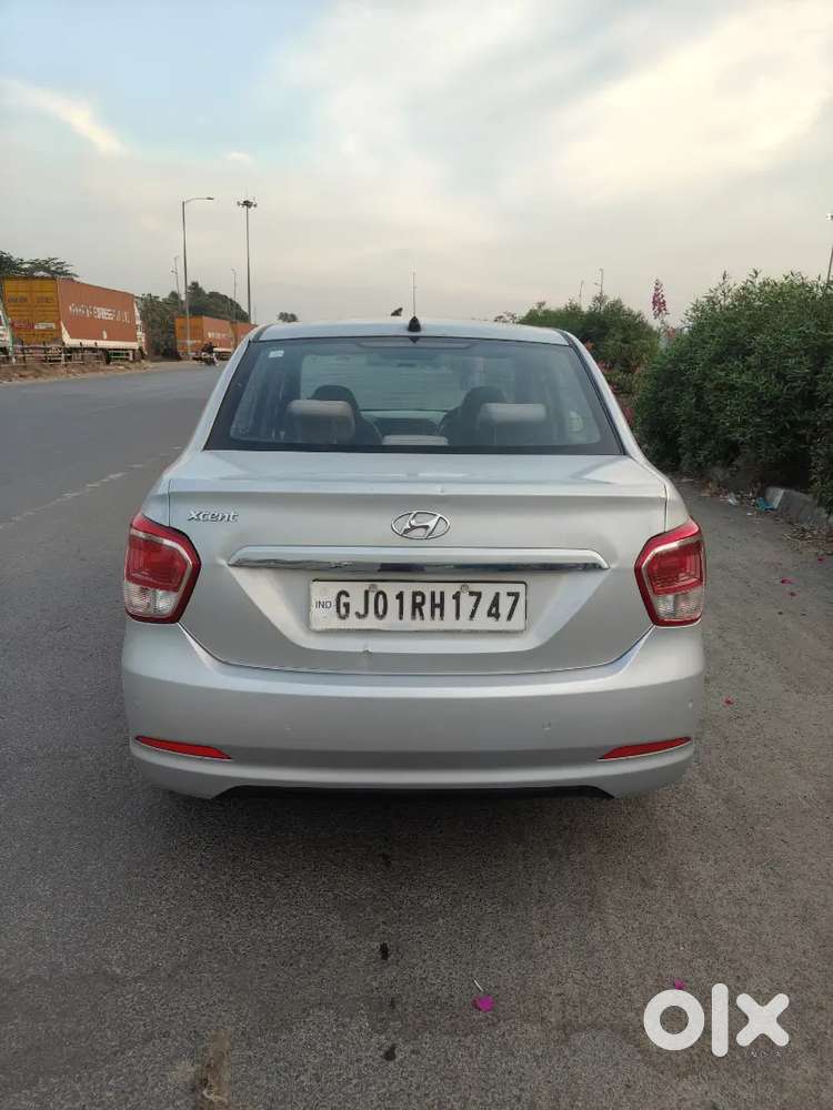 Hyundai Xcent S (vtvt)
2014 Model
2nd Owner 
45700km Genuine
No Deler