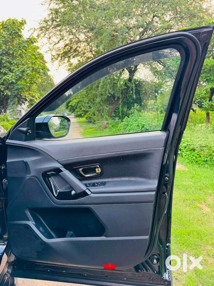 Tata Safari 2.0 Xza Plus 6 S Dark Edition, 2024, Diesel