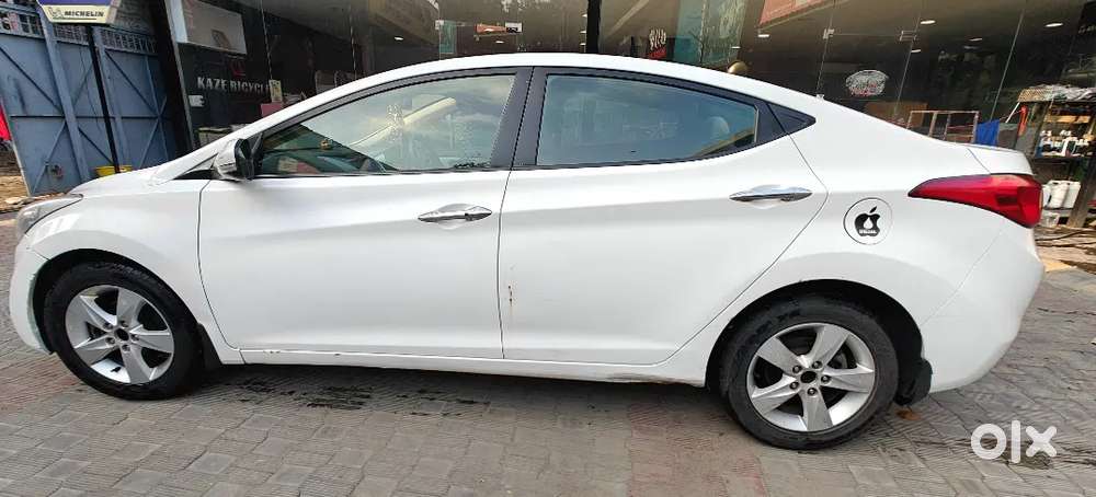 Hyundai Elantra 2013 Top End
