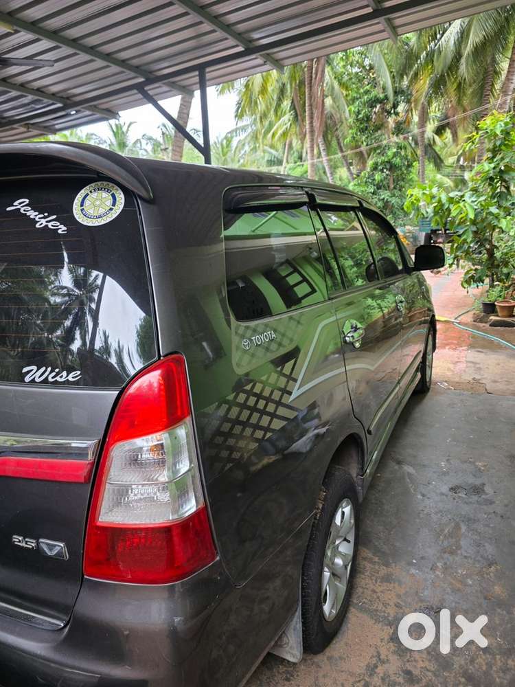 Toyota Innova Diesel 2012