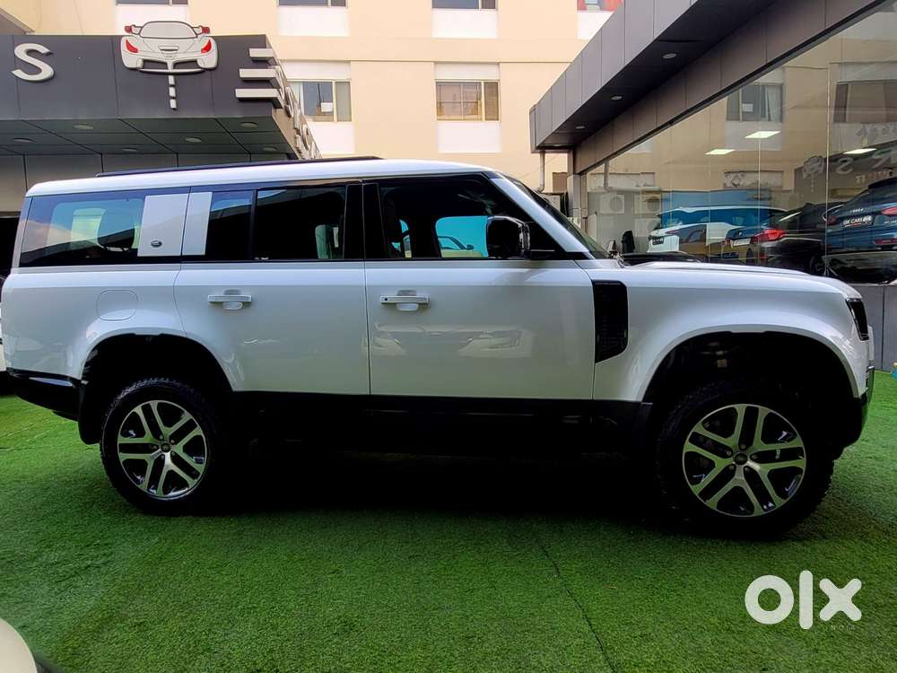 Land Rover Defender 3.0 L 130 Hse, 2023, Diesel