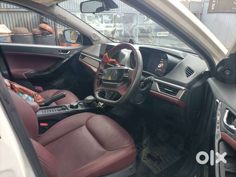 Tata Curvv Accomplished Plus A 1.2 Hyperion Gdi Petrol 6mt, 2025, Pe..