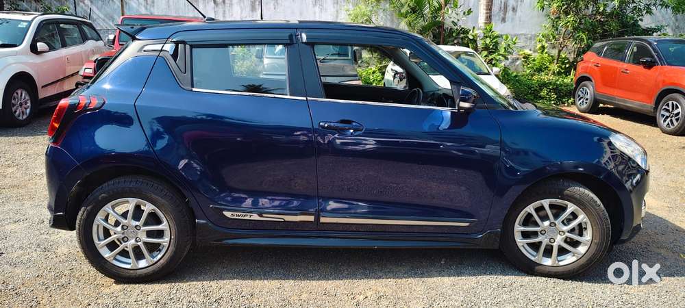 Maruti Suzuki Swift 1.3 Zxi, 2023, Petrol