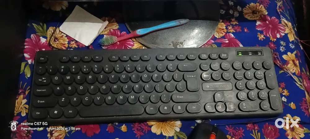 4gb Ram 
256 Gb Memory 
3th Ganration 
Windows10 
Zebonomics All Setap