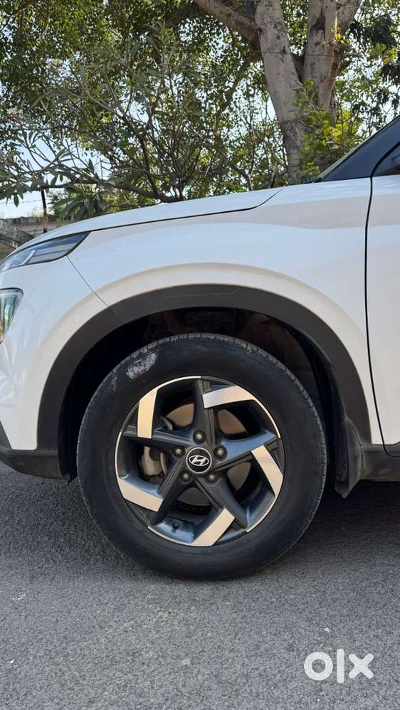 Hyundai Venue Sx (o) (2020) Top End Model (direct Owner Car)