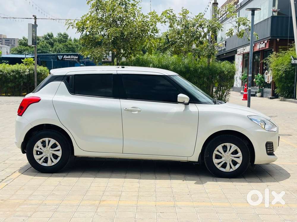 Maruti Suzuki Swift 1.2 Vxi (o), 2023, Cng & Hybrids