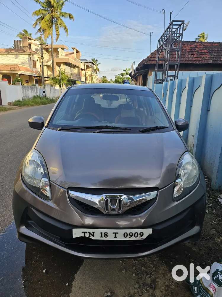 Honda Brio 2013 Petrol Well Maintained