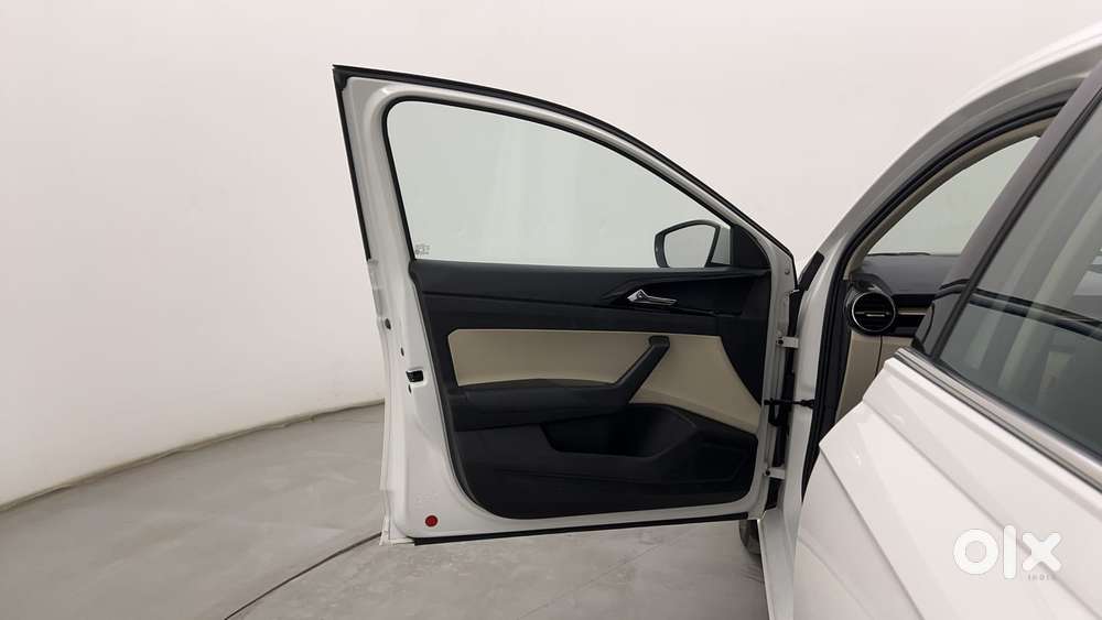 Skoda Slavia Style 1.5l Tsi Dsg, 2023, Petrol