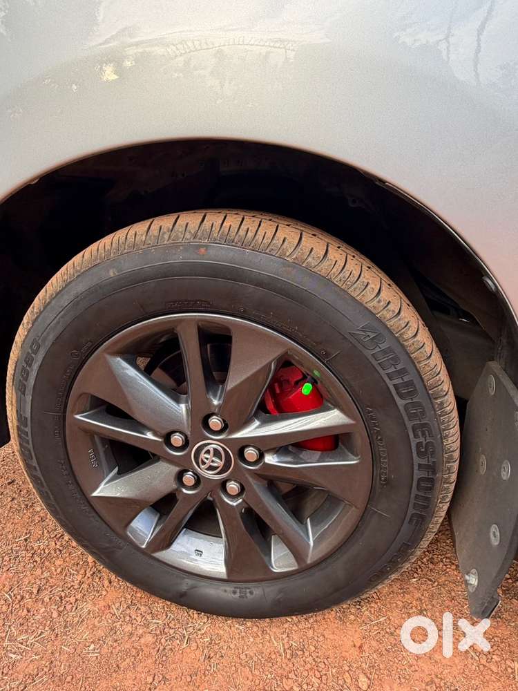 Toyota Innova Crysta 2018 Diesel Well Maintained