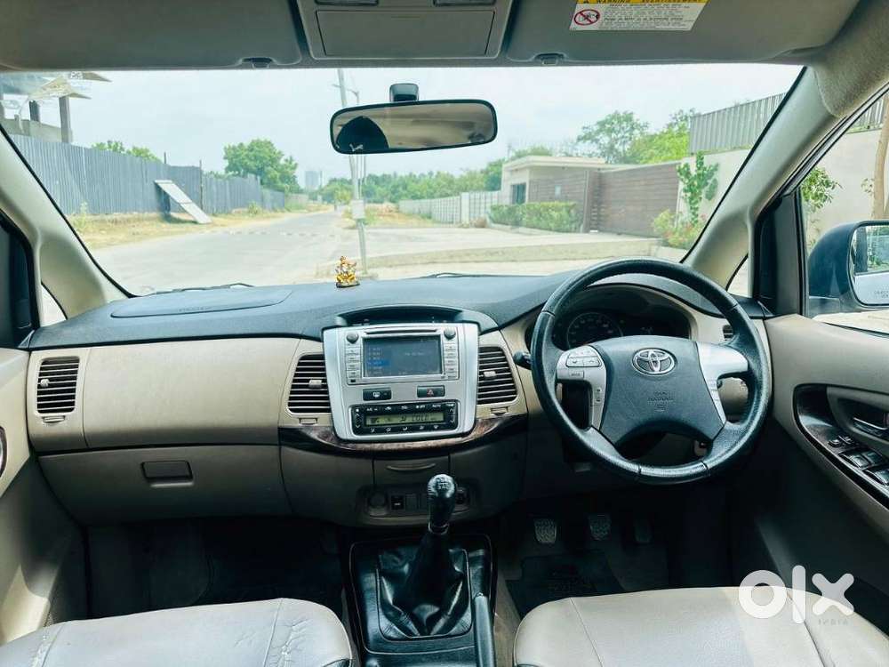 Toyota Innova [ ] 2.5 V Diesel 7 Str, 2015, Diesel