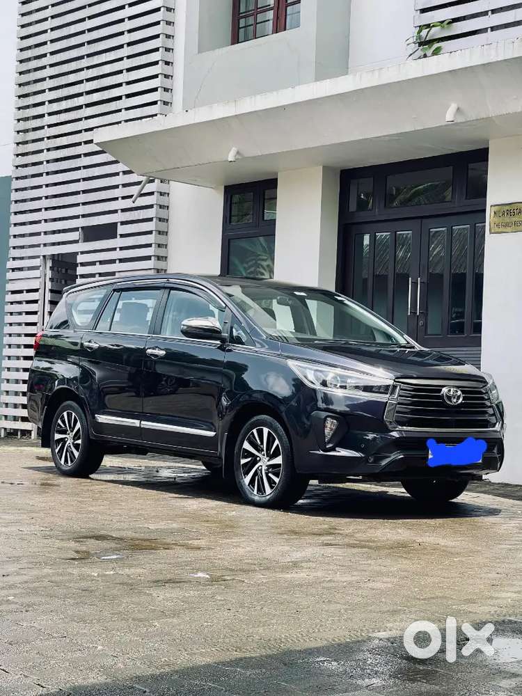 Toyota Innova Crysta 2022
