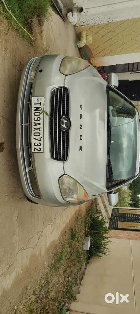 Hyundai Verna 1.6 2010 car