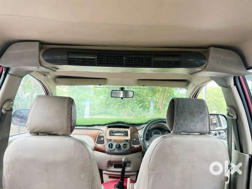 Toyota Innova 2.5 G (diesel) 8 Seater, 2005, Diesel