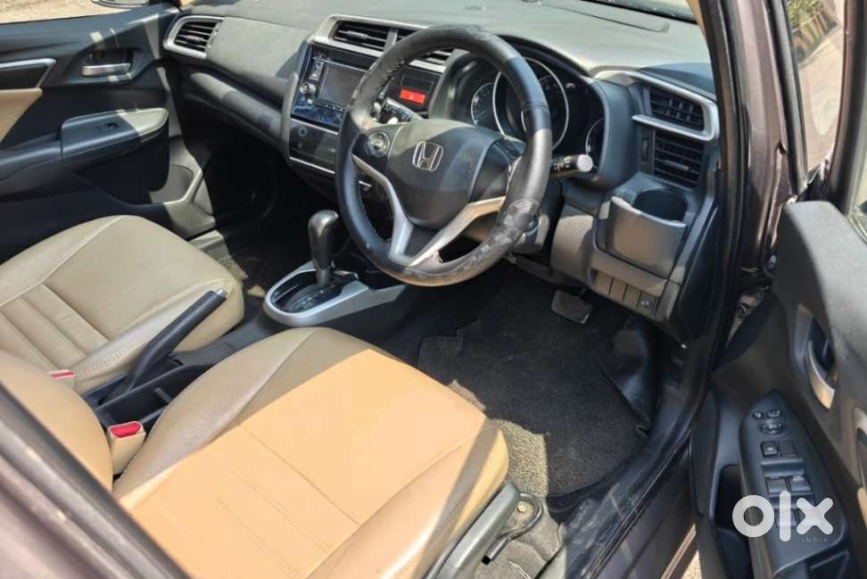 Honda Jazz V Cvt, 2015, Petrol