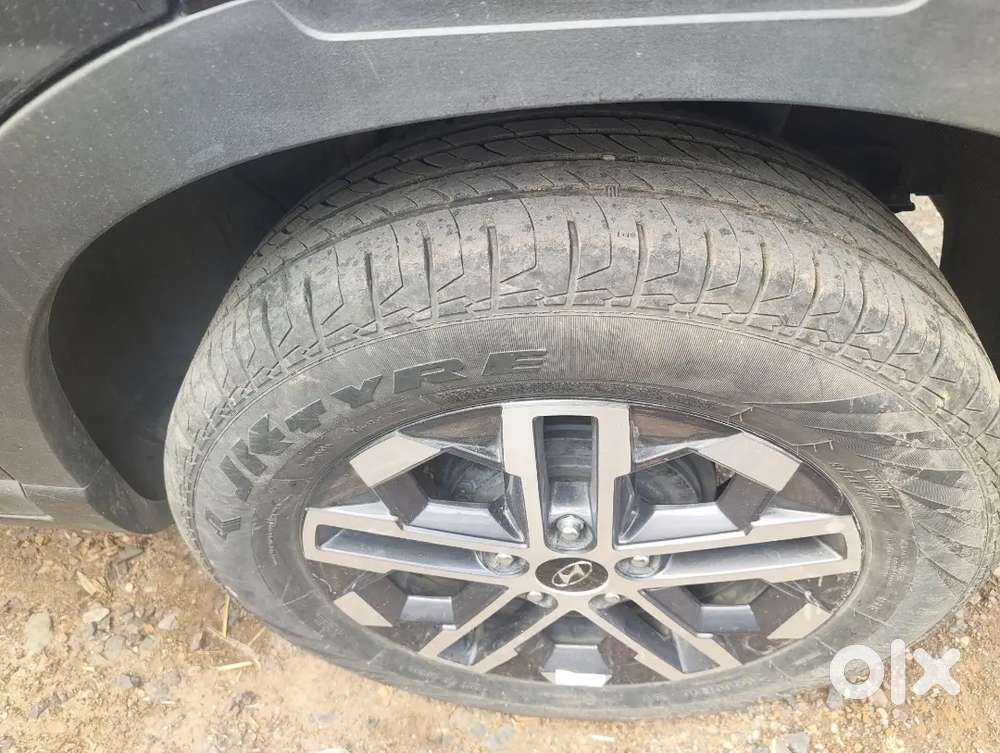 Hyundai New Venue 2024 Petrol Well Maintained
