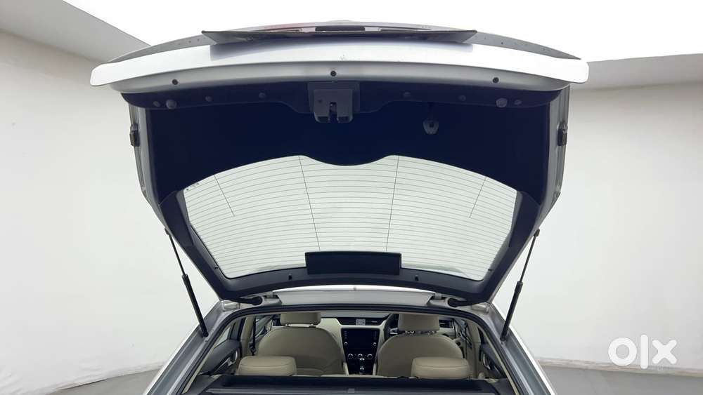 Skoda Octavia 2.0 L K Tsi At, 2018, Petrol