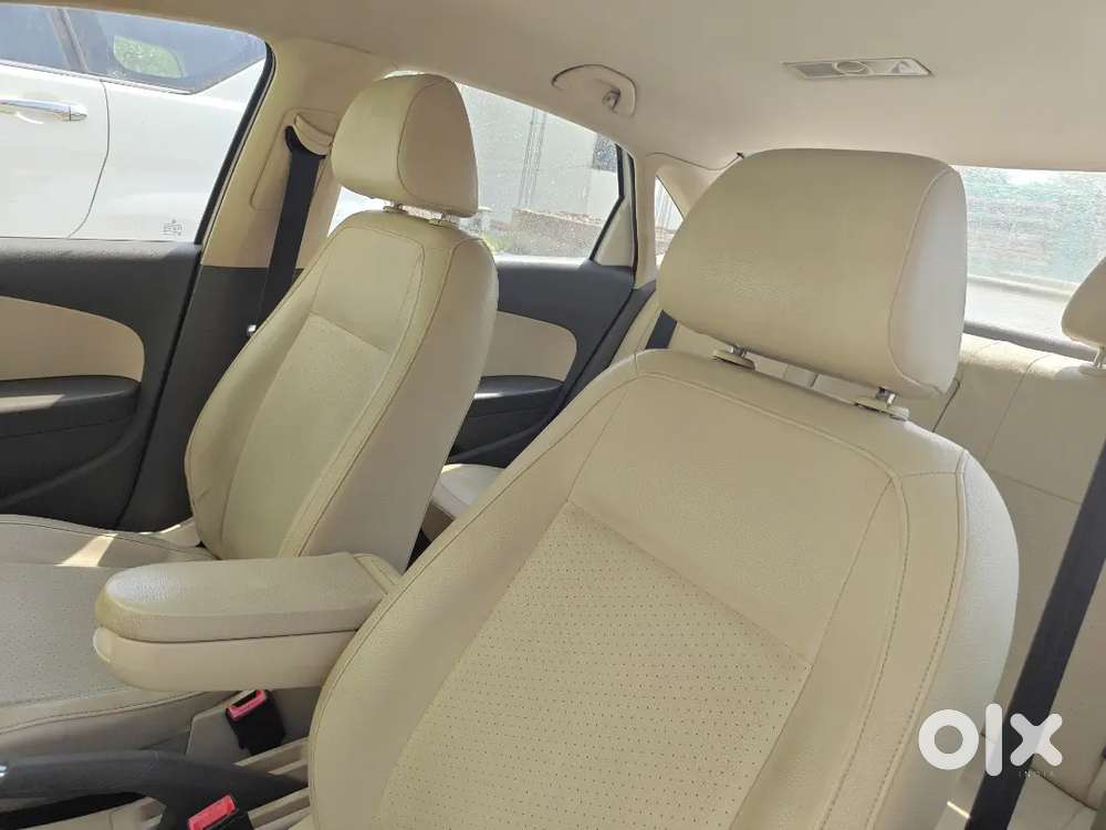 Volkswagen Vento 2015 Tdi At