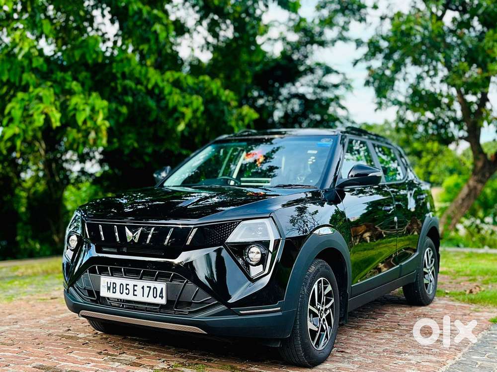 Mahindra Xuv 3xo Ax5 Pm Mt, 2026, Petrol
