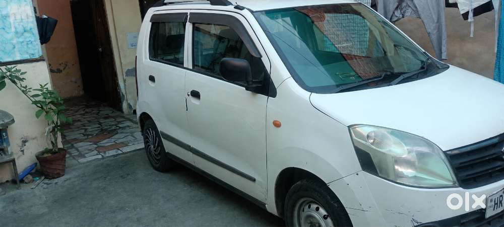Wagonr Petrol Cng 12 Model