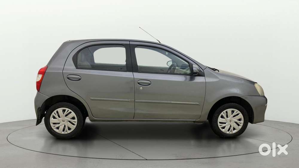 Toyota Etios Liva V, 2015, Petrol