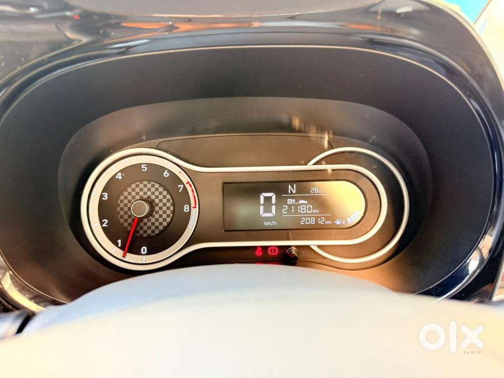 Hyundai Aura Sx Plus Automatic, 2020, Petrol