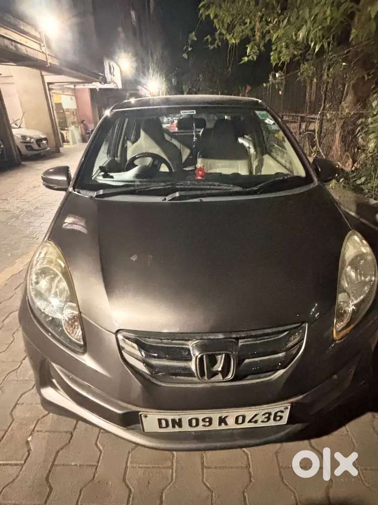 Honda Amaze Manual Transmission Petrol For Sale , Only 32000km Driven.