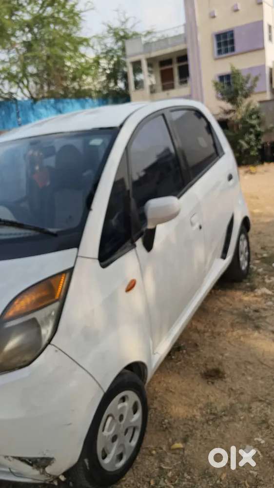 Tata Nano Lx Bsiii 2012 Petrol