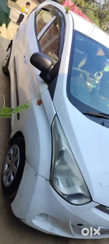 Hyundai Eon 2013 Lpg 130000 Km Driven