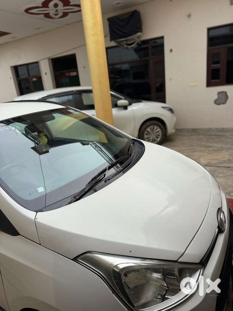 Hyundai Grand I10 2017 Petrol Well Maintained