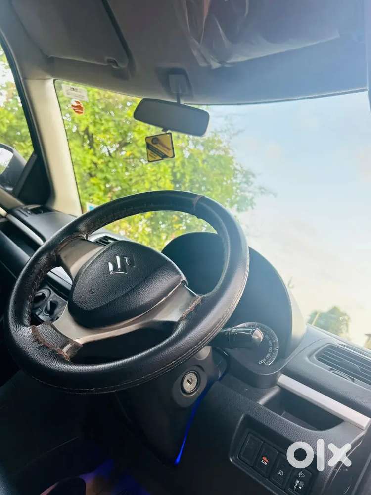 Maruti Suzuki Swift 2016 Petrol 93000 Km Driven