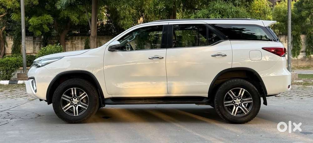 Toyota Fortuner 3.0 4x2 Automatic, 2020, Petrol