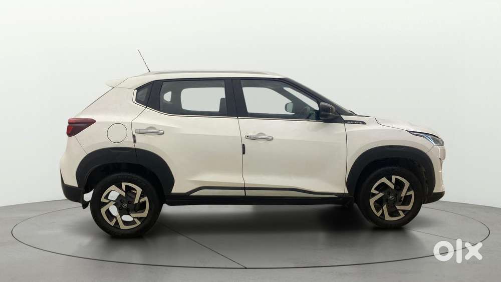 Nissan Magnite 1.0 Xv Premium Turbo Cvt (o), 2022, Petrol