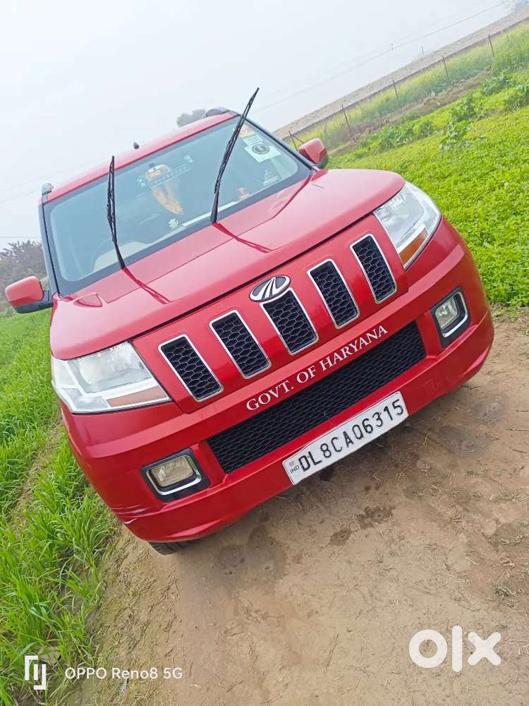 Mahindra Tuv 300  T8 Automatic Top Model 2017 Model