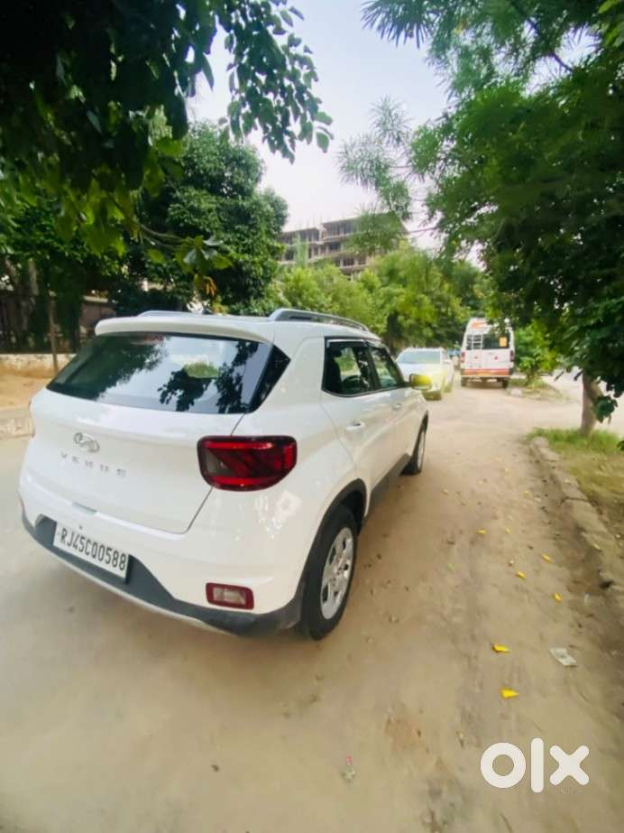Hyundai Venue, 2021, Petrol