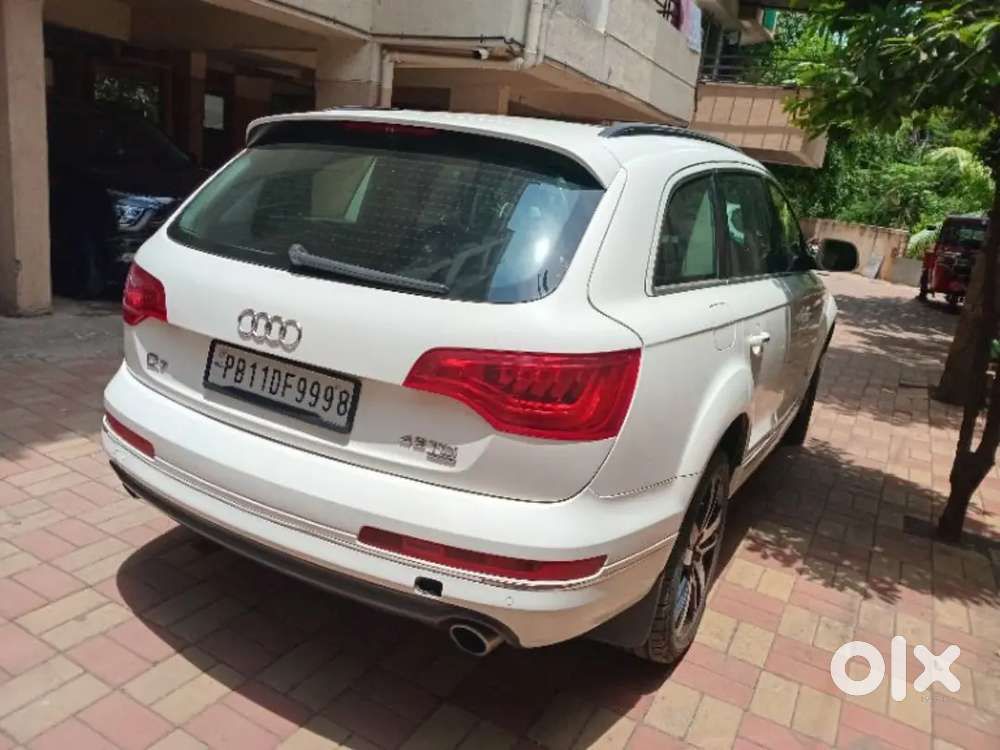 Audi Q7 2010 V8