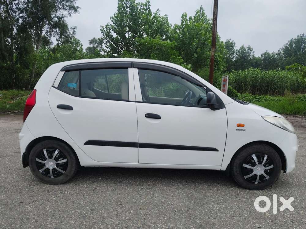 Hyundai I10 1.1 Magna(o), 2015, Cng & Hybrids