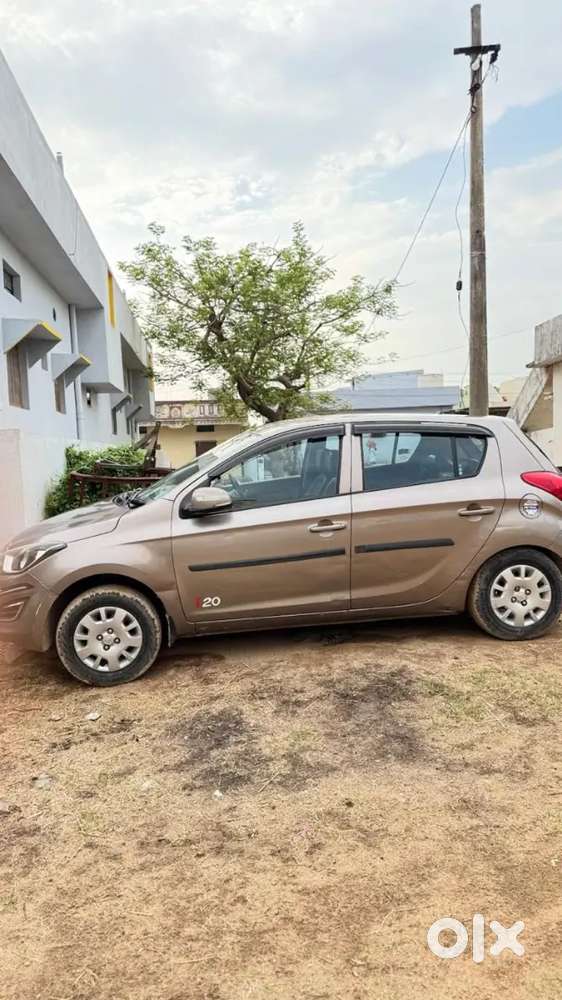 Hyundai I20 2012 Petrol 64000 Km Driven