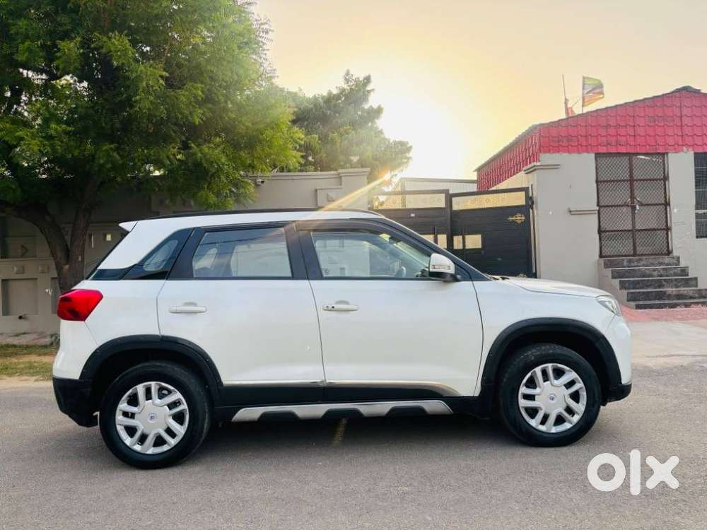 Maruti Suzuki Brezza 1.5 Zxi Plus Smart Hybrid, 2020, Petrol