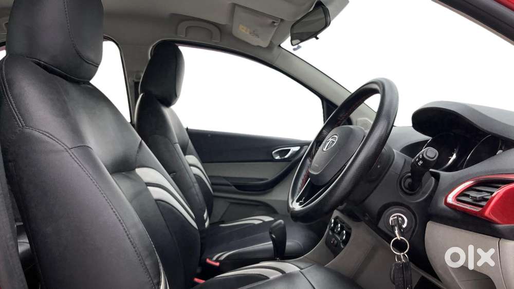Tata Tiago 1.2 Revotron Xza, 2018, Petrol